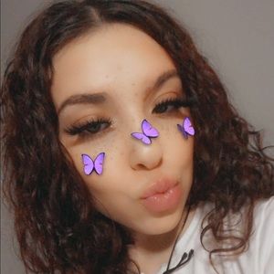 Meet your Posher, Celeste